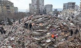 İzmir için korkutan deprem raporu! Bornova ve Bayraklı'da binalar ölüm saçıyor