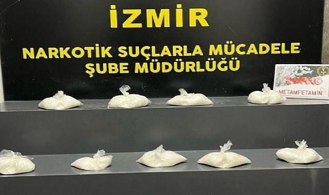 İzmir'de 4 kilonun üzerinde metamfetamin ele geçirildi