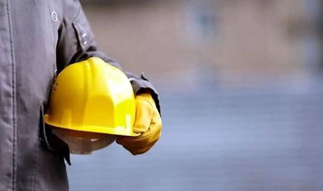 İzmir'in iki önemli minibüs hattı kontak kapattı! İzmir trafiği felç oldu!