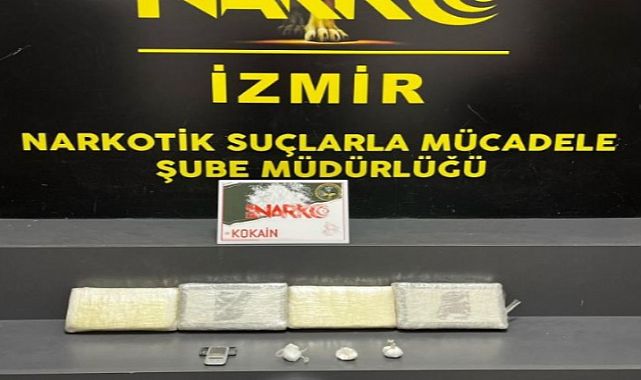 İzmir'de kokain satıcına narkotikten baskın