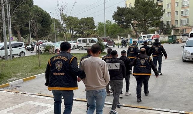 Kaçırdıkları gencin ailesinden fidye isteyen çeteye operasyon