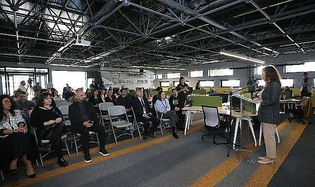 Karşıyaka'da Girişim Kampı