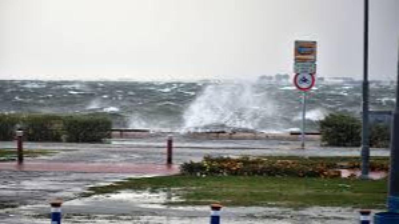 İzmir’de gök gürültülü sağanak alarmı: Meteoroloji ilçe ilçe uyardı
