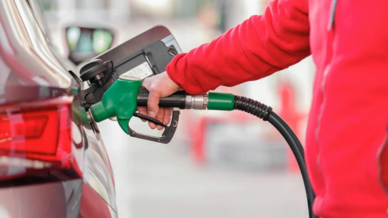 İzmir’de akaryakıt tabelaları yeniden değişecek: Benzine zam için tarih netleşti