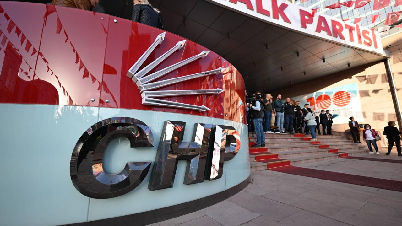 CHP’de “arınma” bildirisi sonrası 30 ilçe başkanı ihraç edildi