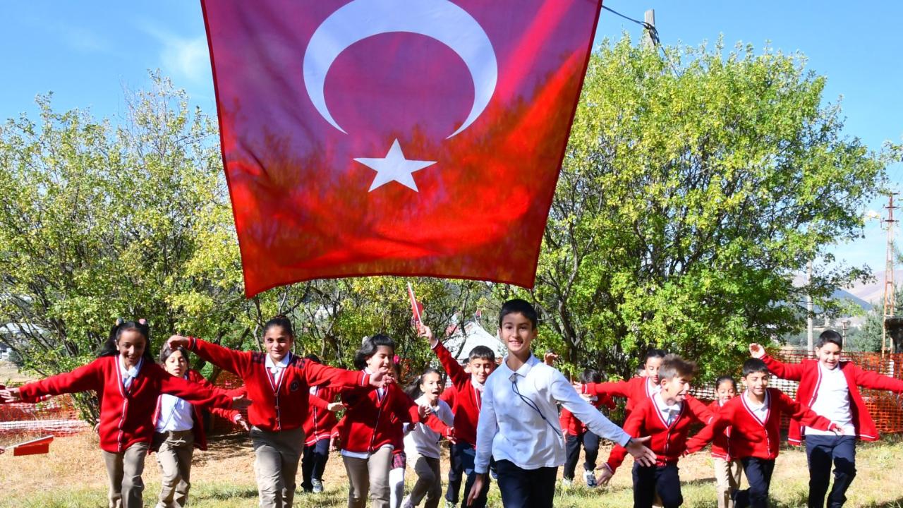 Buca’da 23 Nisan Şenliği Başlıyor!