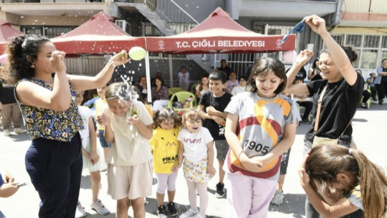 Çocukların Neşesi Çiğli’yi Sardı
