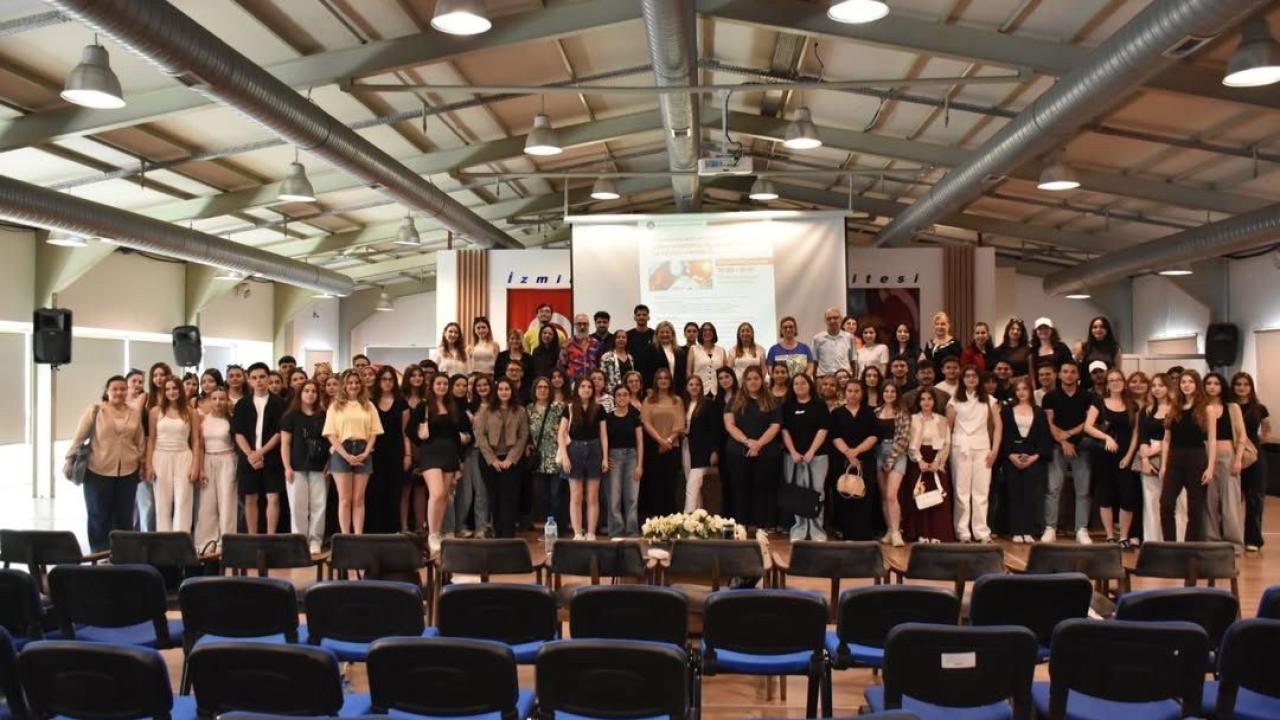 İzmir Demokrasi Üniversitesi’nde “COP31 Odağında İklim ve Peyzaj” Etkinliği