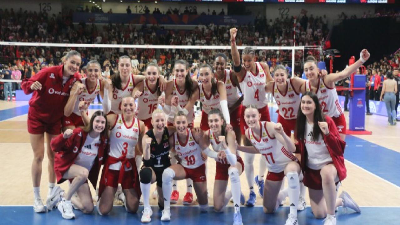 A Milli Kadın Voleybol Takımı, Çin’i 3-2 mağlup etti