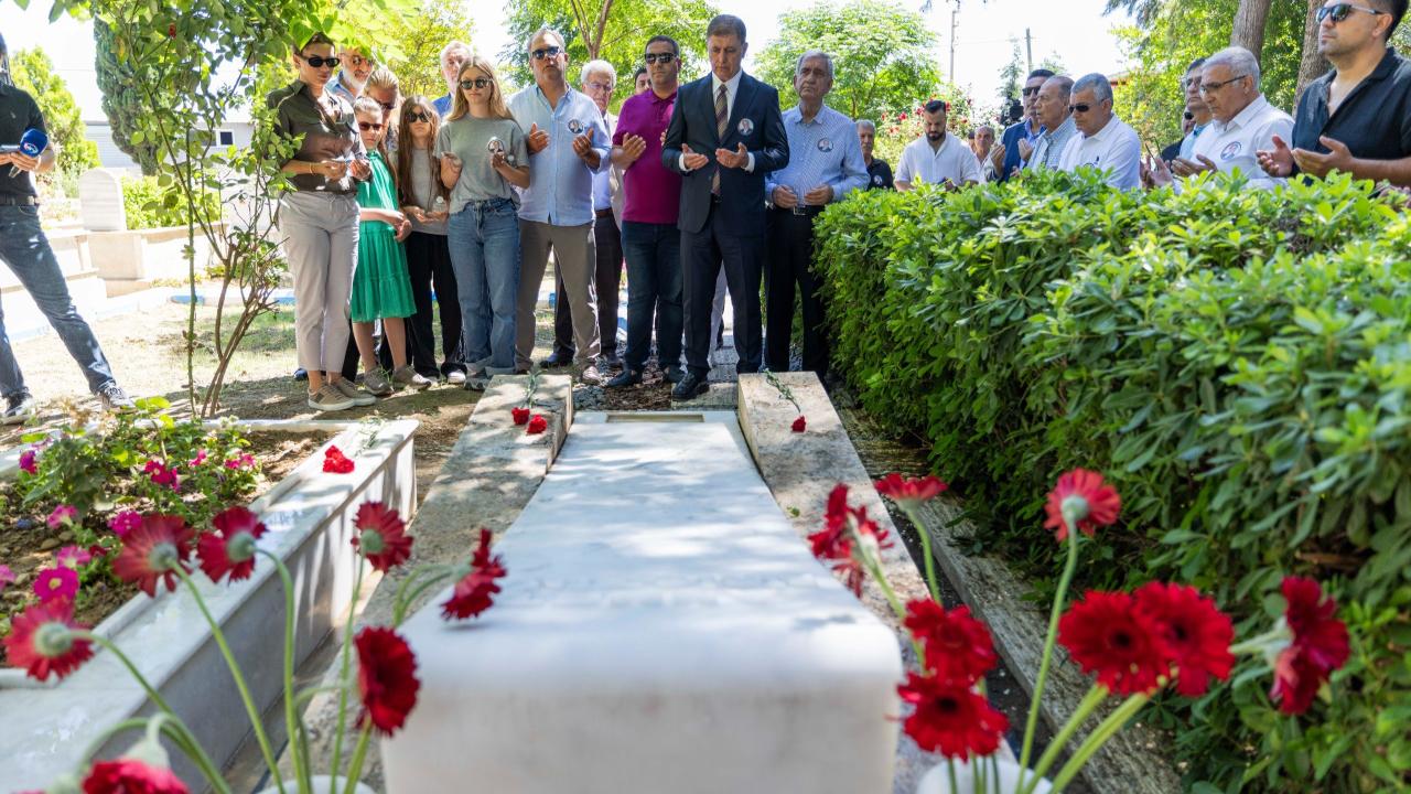 Aradan 22 Yıl Geçti; Özlem de Saygı da Dinmedi
