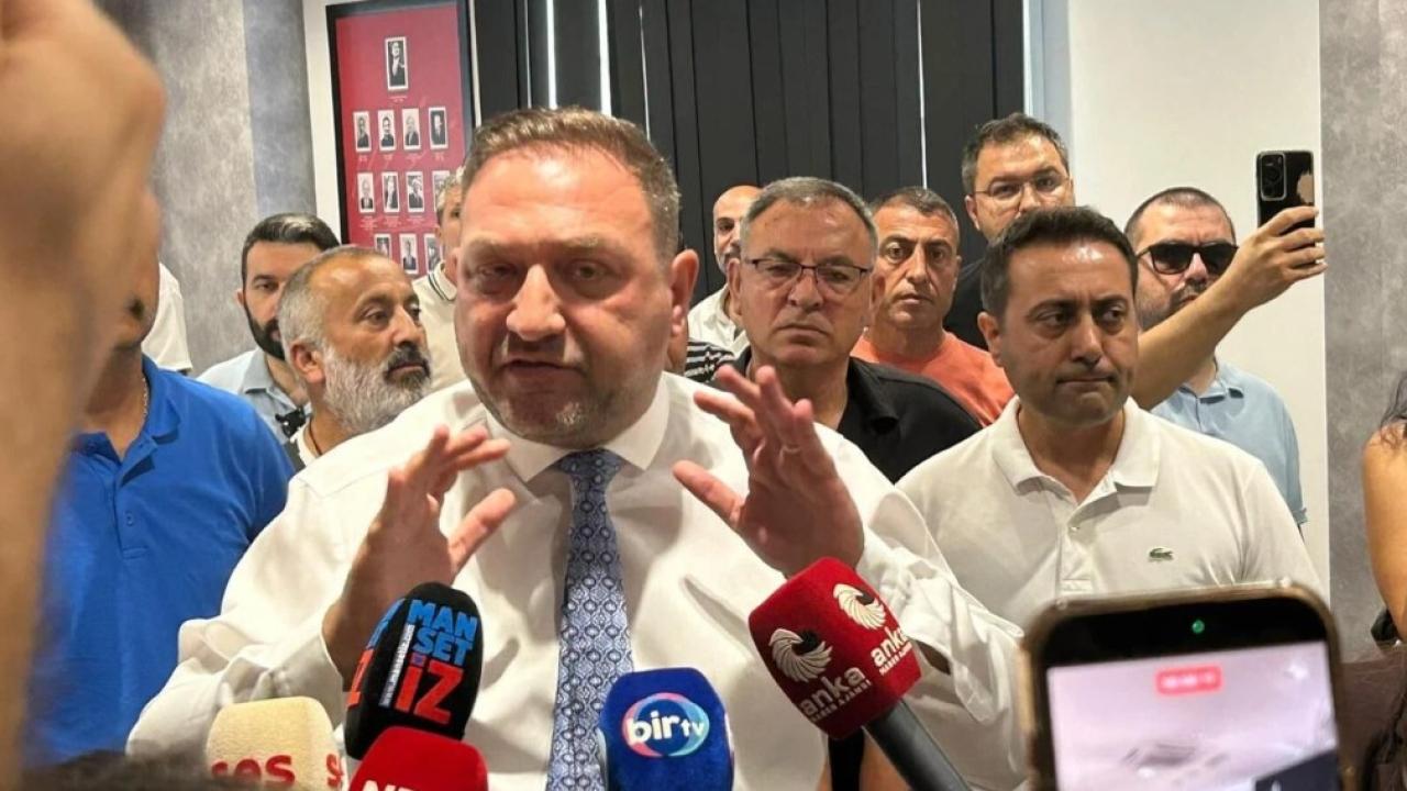 CHP İl Başkanı Gümrükçü’den detaylı açıklama: Kan dökmeden il binasını aldık