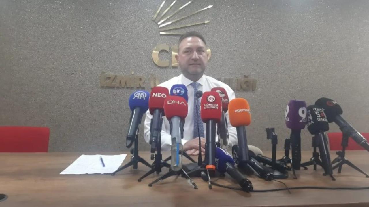 CHP İzmir İl Başkanlığı’nda Utku Gümrükçü dönemi başladı: “Evimize almak istemediler, teslim aldık!”