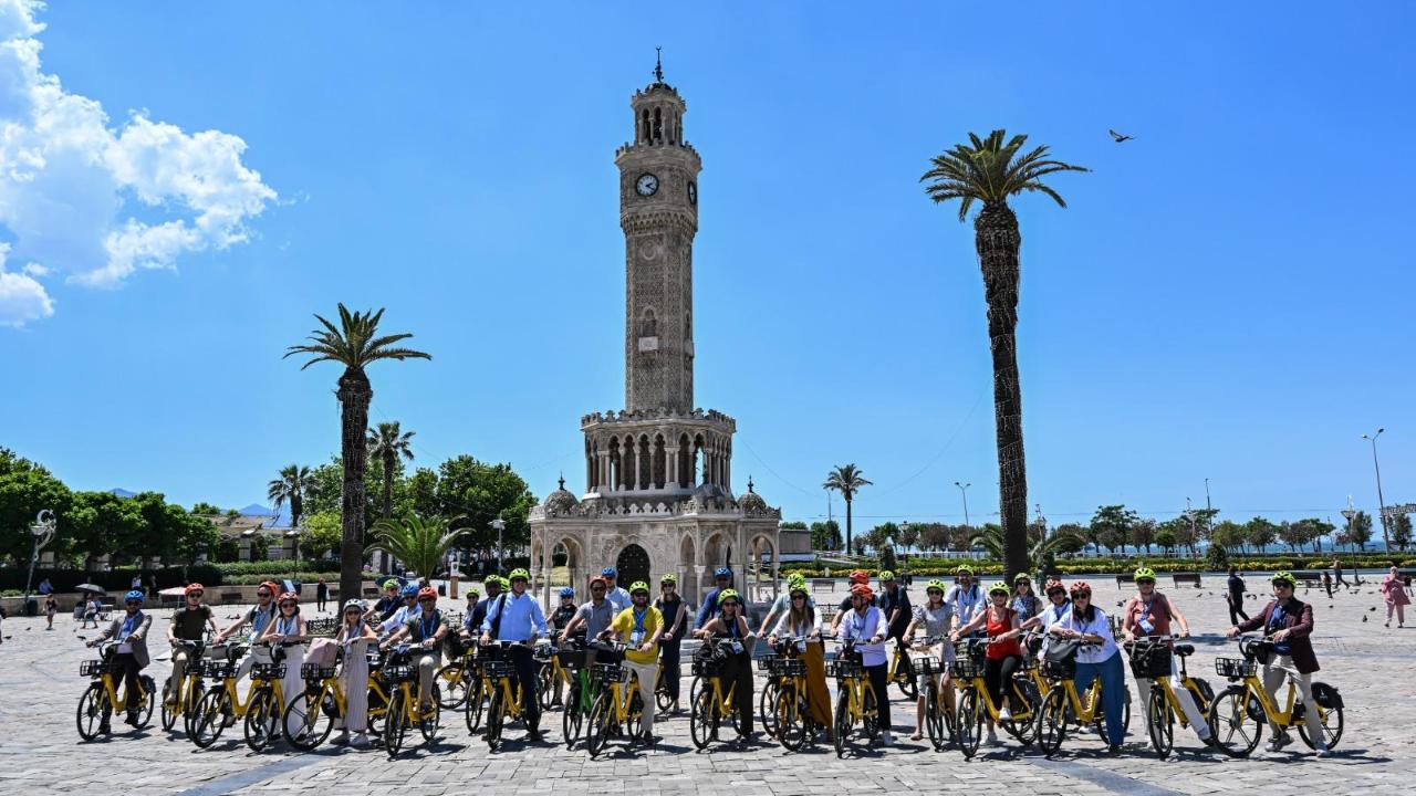 Fuarcılık dünyasının devleri İzmir’de bir araya geldi