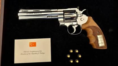 Erdoğan'ın Hediyesi Avrupa'Da Gündem Oldu! Yankıları Sürüyor