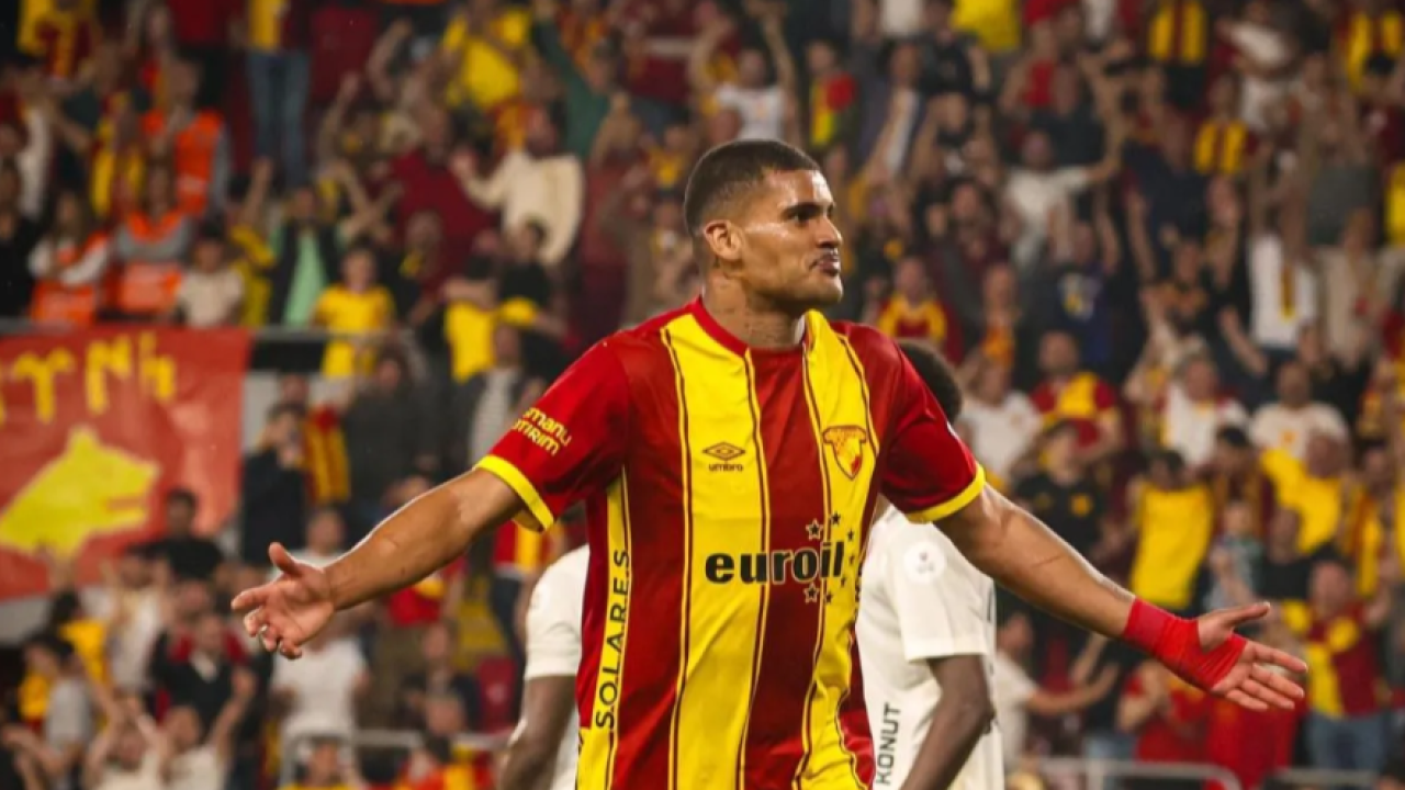 Göztepe'de Gözler Emersonn Transferinde