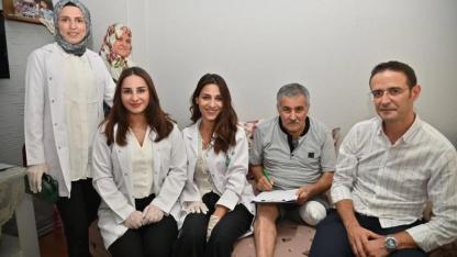 Manisa Büyükşehir’in evde bakım hizmeti vatandaşların yaşamını kolaylaştırıyor