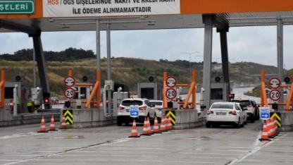 Otoyol ve köprü ücretlerine zam geldi: İşte yeni tarifeler!