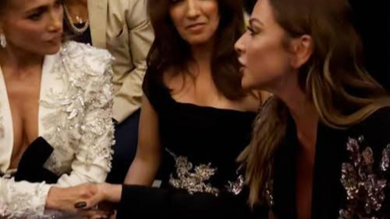 Paris'te Ünlü Karşılaşma: Hadise ve Jennifer Lopez Aynı Karede