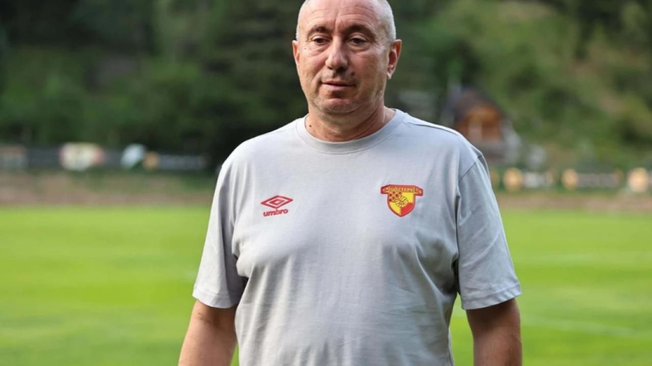 Stoilov'dan Transfer Müjdesi: 1 Ya Da 2 Oyuncu Kampa Katılacak