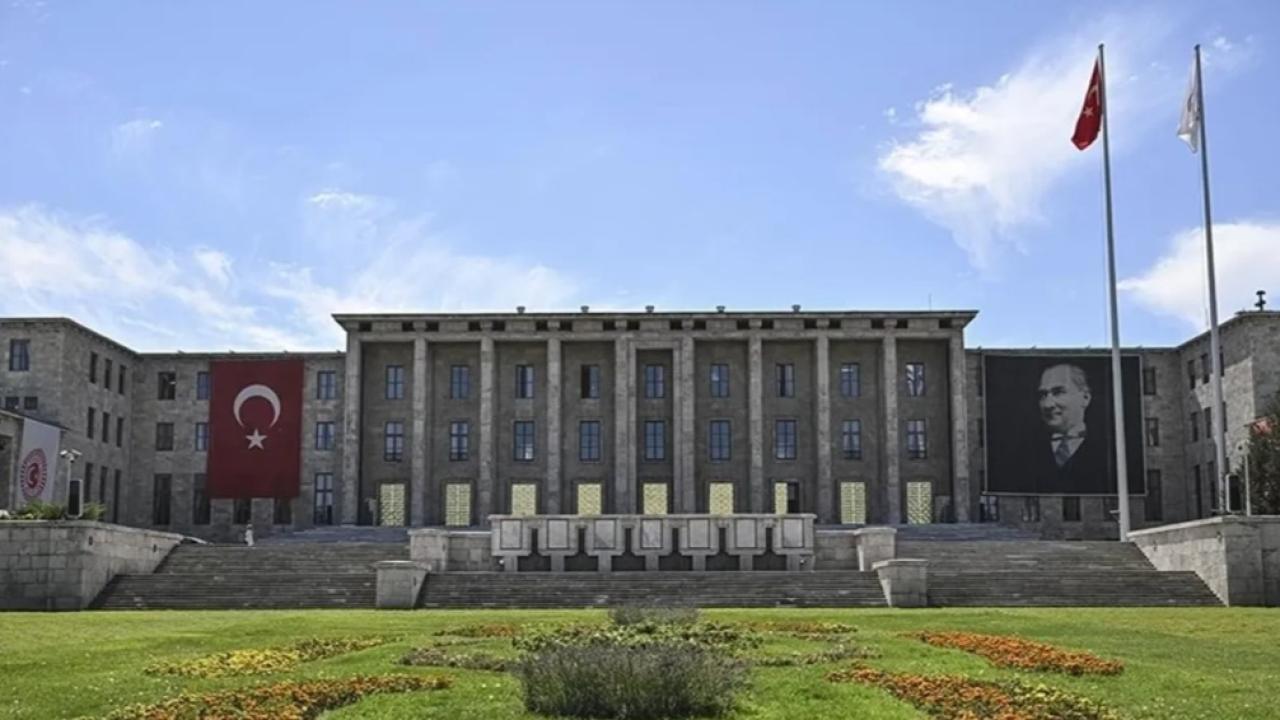 TBMM’de stajyer öğrencilere cinsel istismar iddiasında cezalar belli oldu